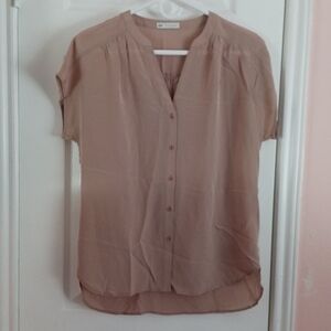 HINGE V NECK CAP SLEEVE TAN BLOUSE